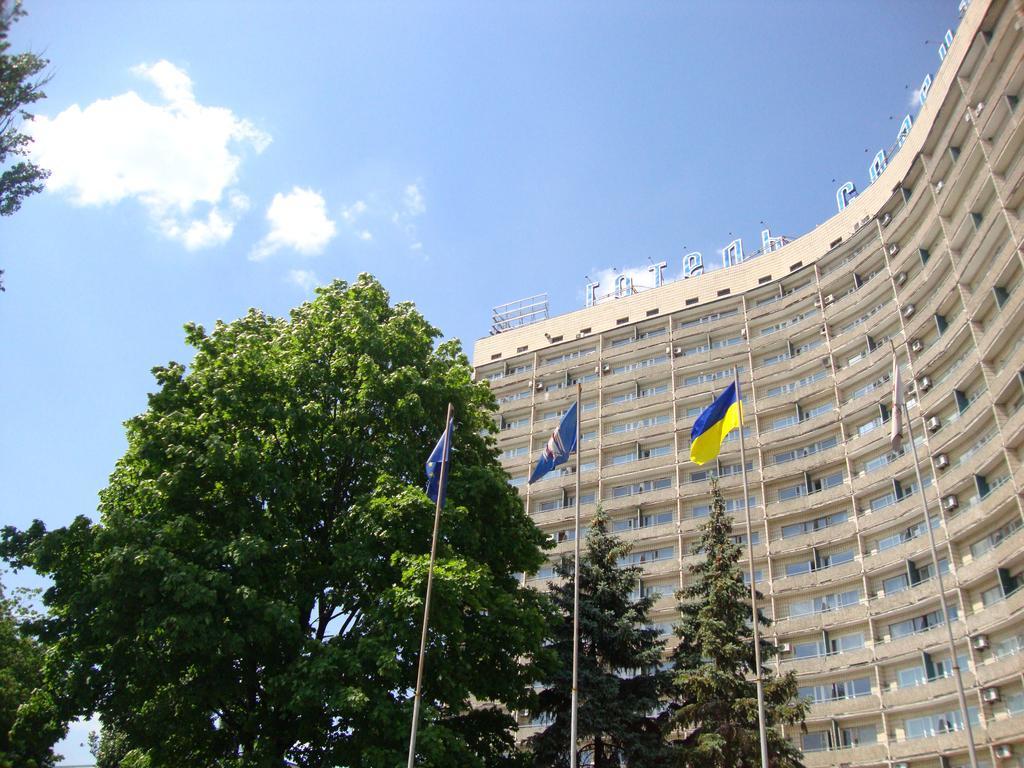 Slavutych Hostel キエフ エクステリア 写真